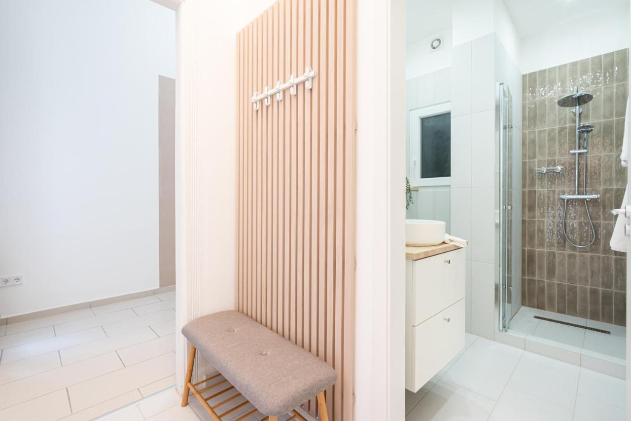 K10 - Kazinczy Street Heritage Suite - Best Location By Bqa Budapeste Exterior foto